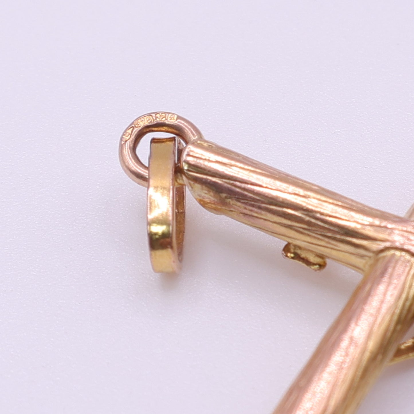 Second-Hand 9ct Yellow Gold Textured Crucifix Pendant