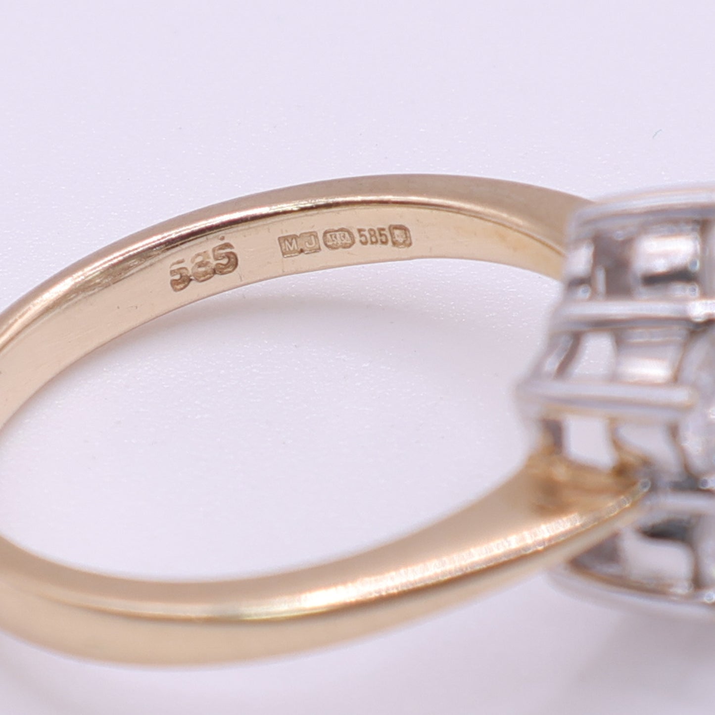 Second-Hand 14ct Yellow Gold CZ Cluster Ring