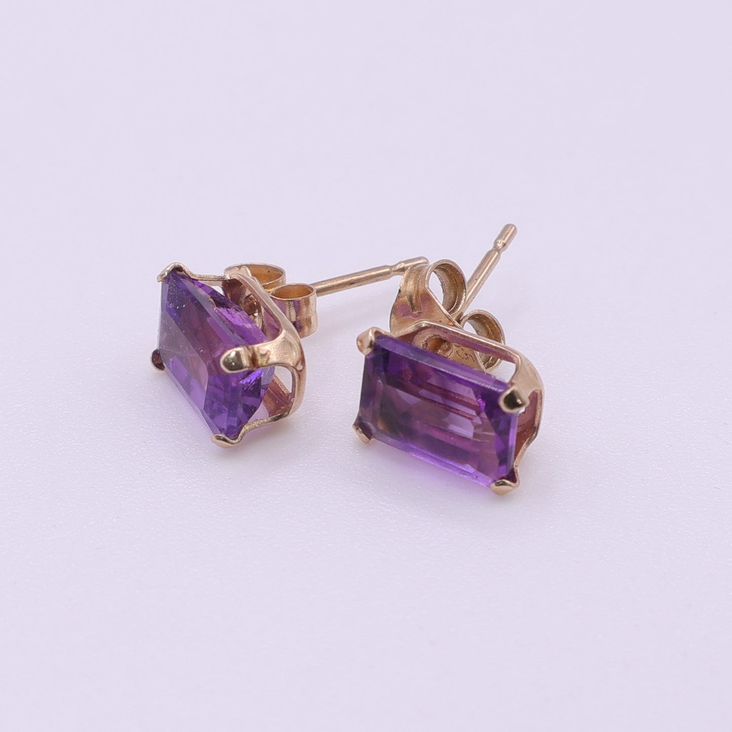 Second-Hand 14ct Yellow Gold Purple CZ Stud Earrings