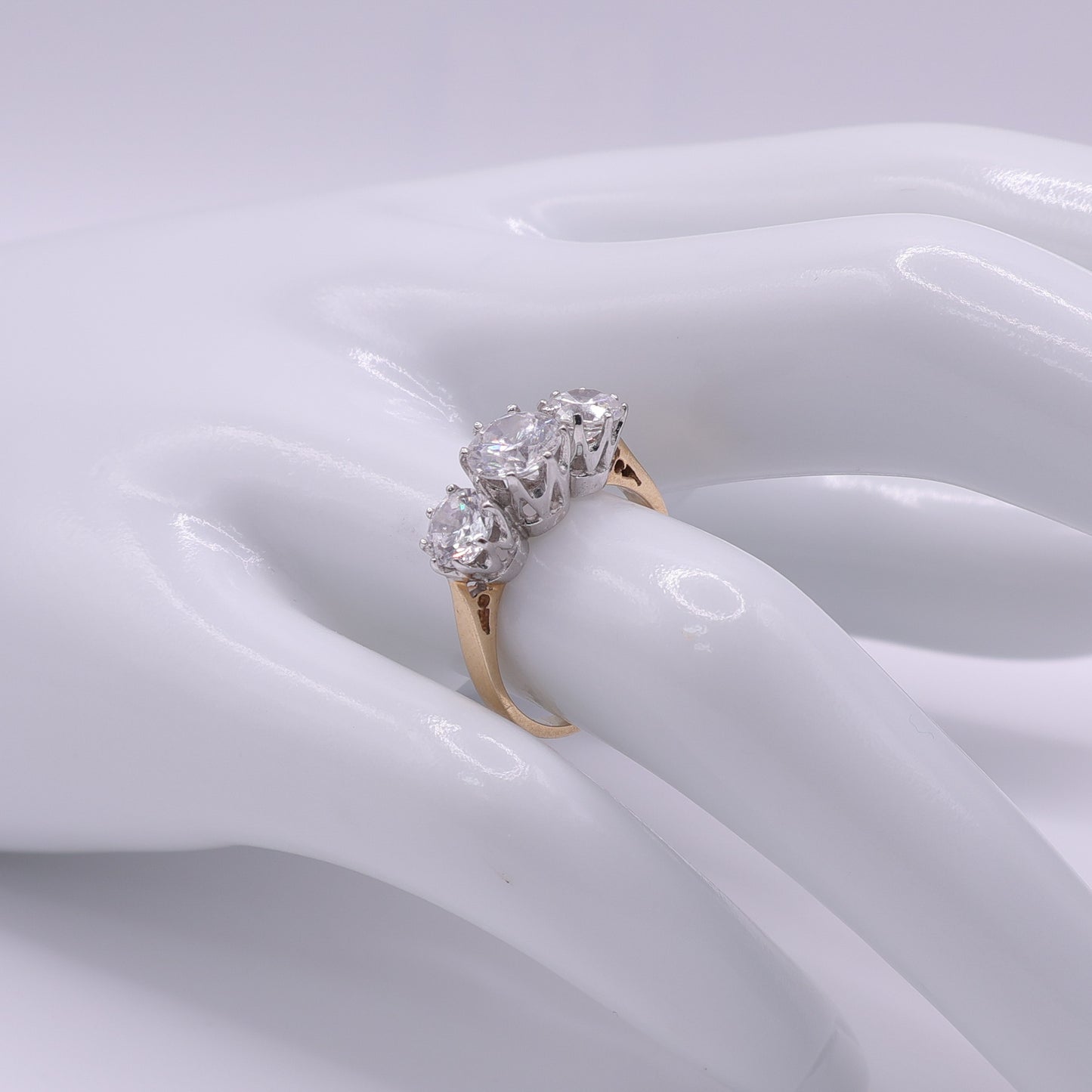 Second-Hand 14ct Yellow Gold CZ Three Stone Ring