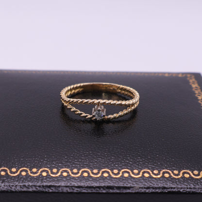 Second Hand 18ct Yellow Gold Twisted Band Diamond Ring