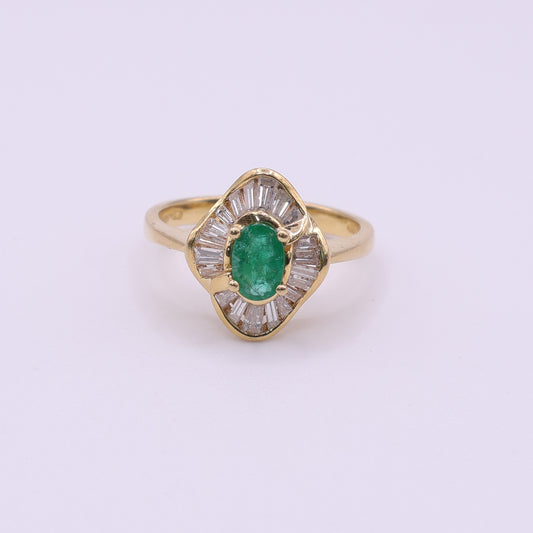Second Hand 18ct Yellow Gold Emerald and Baguette Diamond Cluster Ring