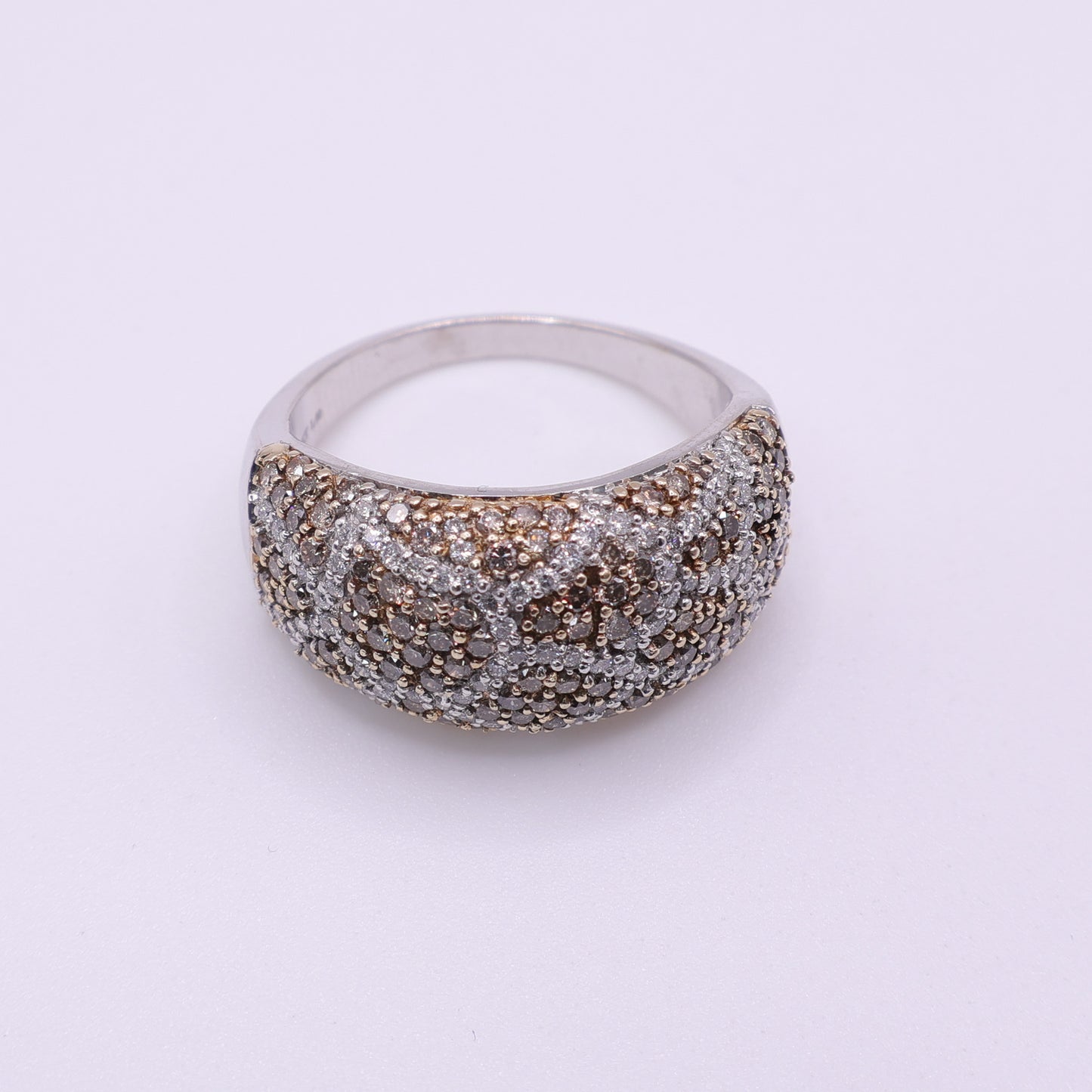 Second Hand 18K White Gold Diamond Pavé Band Ring