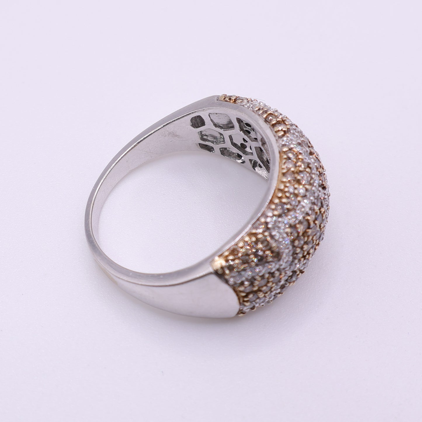 Second Hand 18K White Gold Diamond Pavé Band Ring