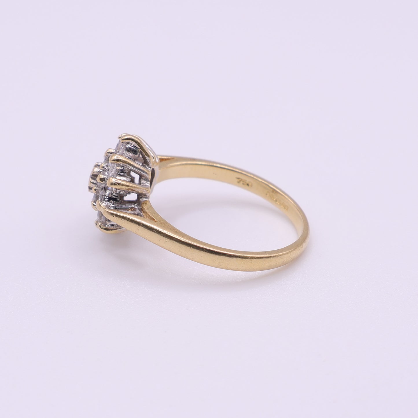 Second Hand 18ct Yellow Gold Diamond Cluster Ring