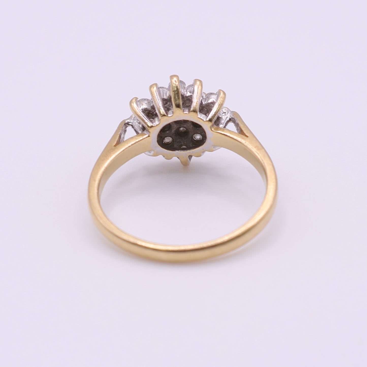 Second Hand 18ct Yellow Gold Diamond Cluster Ring