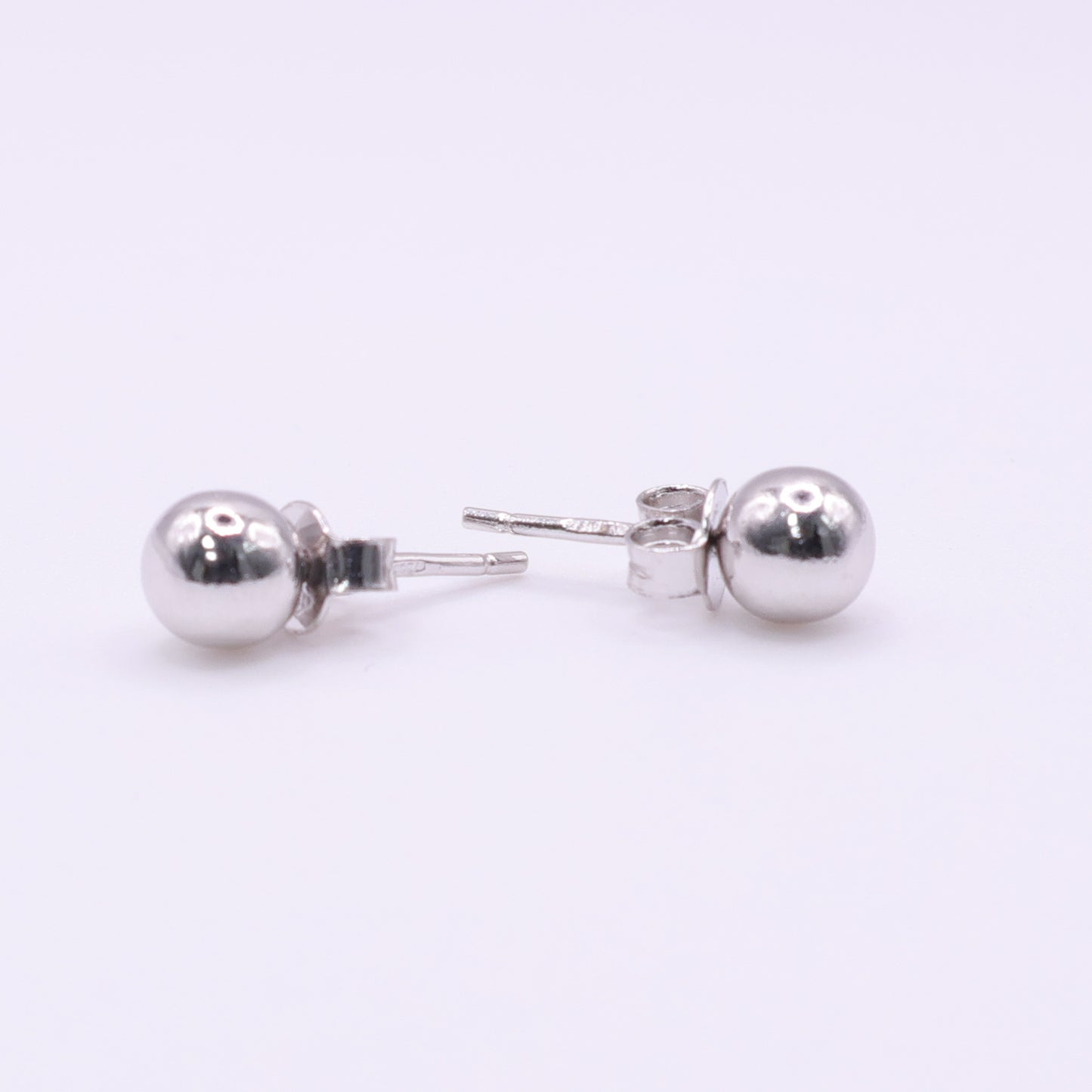 Second Hand 18ct White Gold Ball Stud Earrings