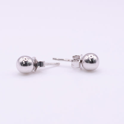 Second Hand 18ct White Gold Ball Stud Earrings