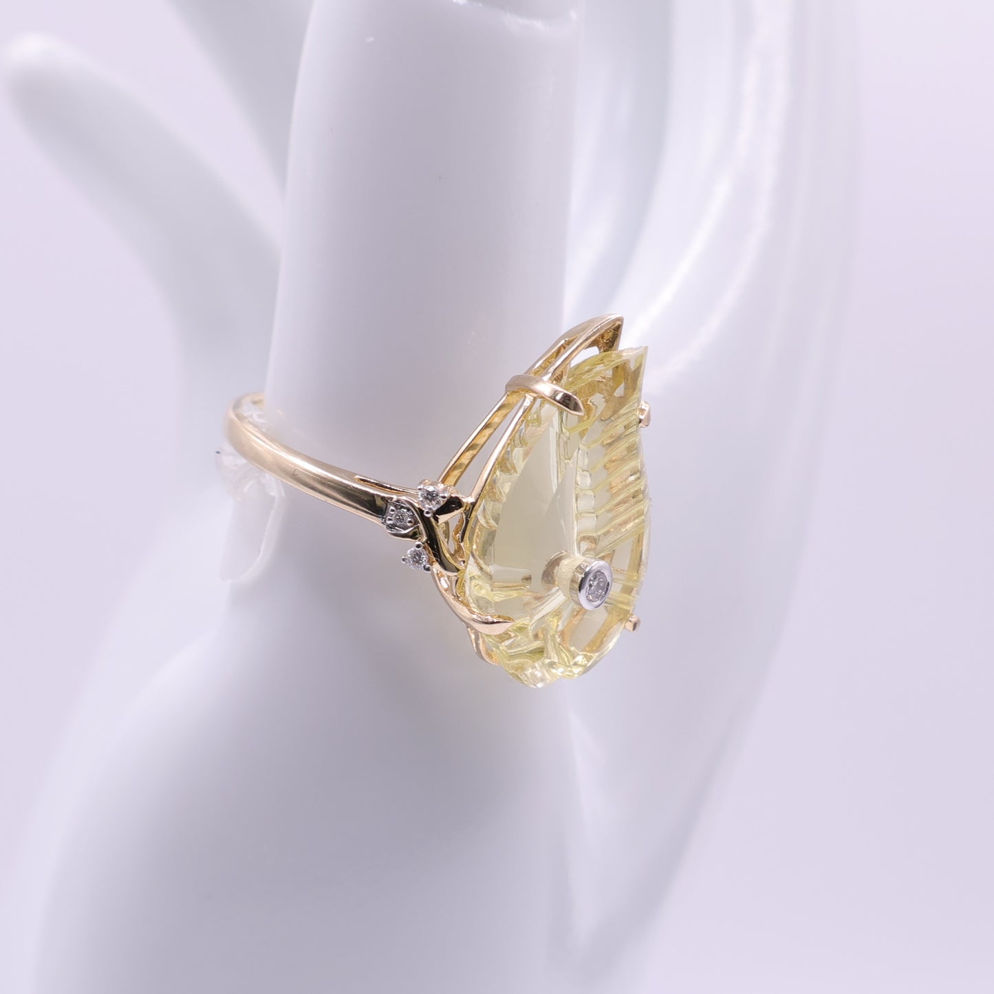 Second Hand 9ct Gold Yellow Stone and Diamond Ring