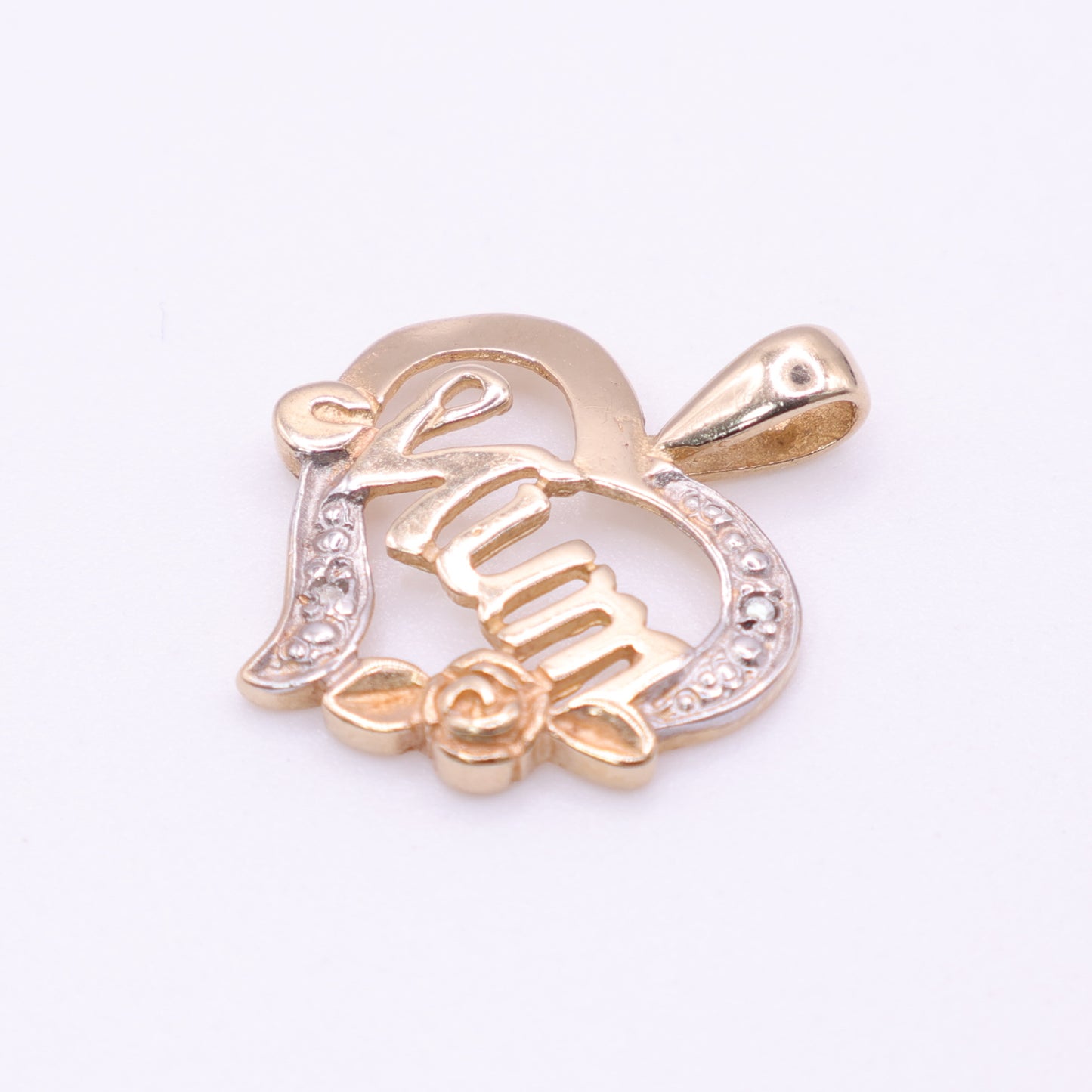 Second Hand 9ct Yellow Gold Mum Pendant