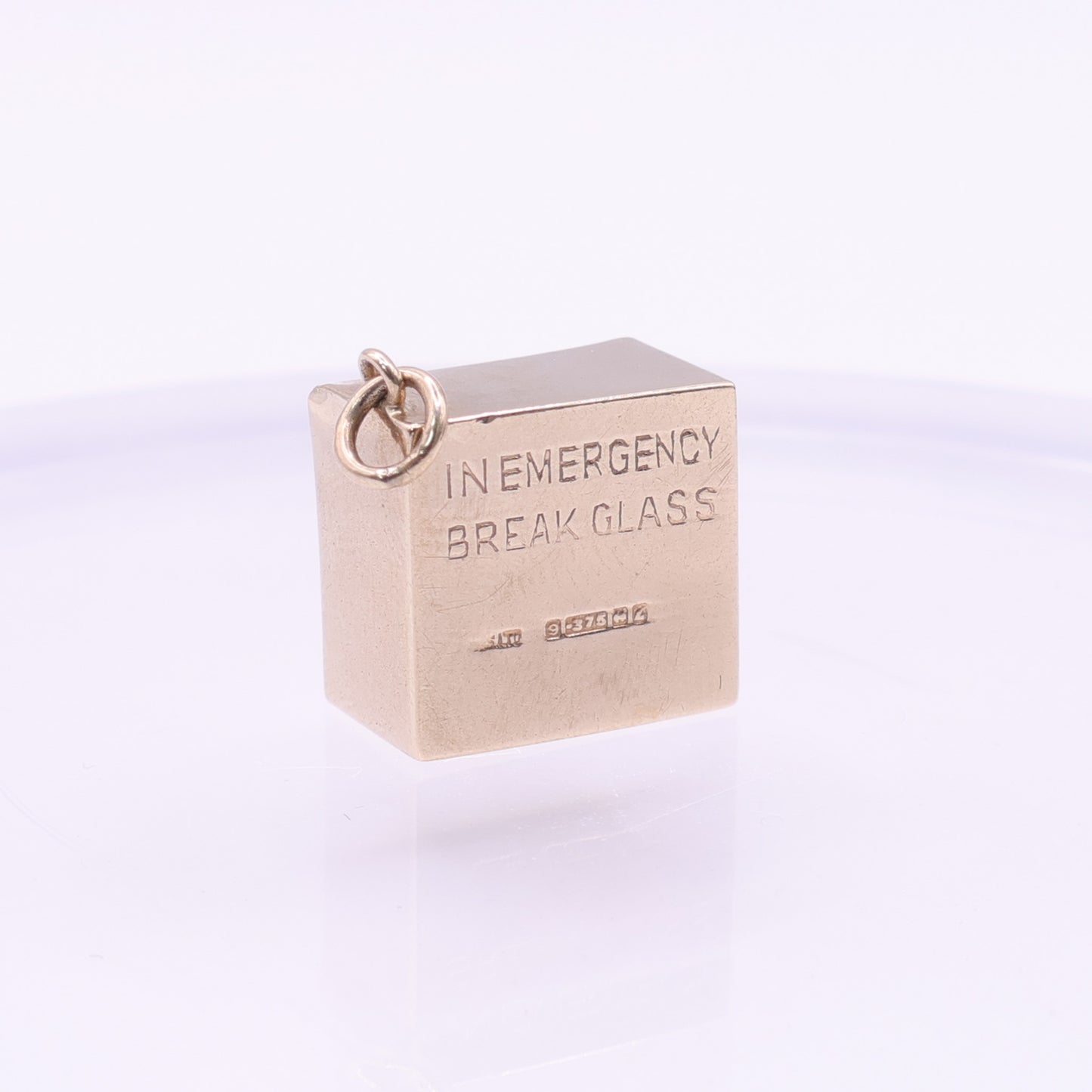 Second Hand 9ct Gold In Emergency Break Glass Ten Shilling Note Pendant