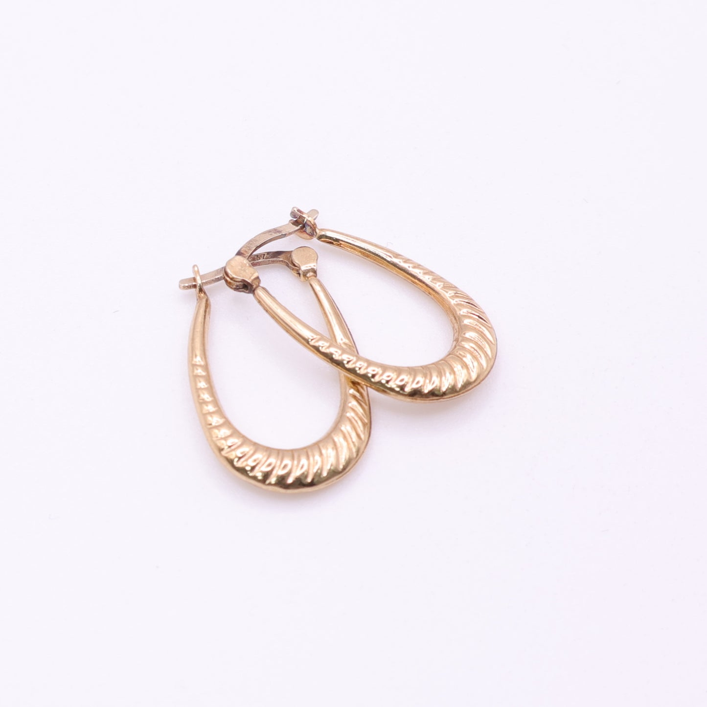 Second-Hand 9ct Gold Engraved Oval Hoop Earrings