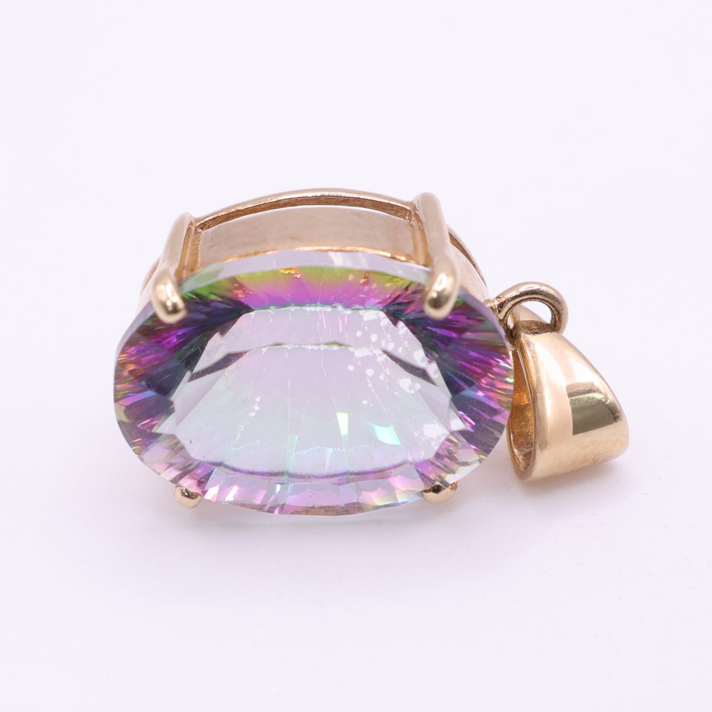 Second-Hand 9ct Yellow Gold Iridescent Oval Gemstone Pendant
