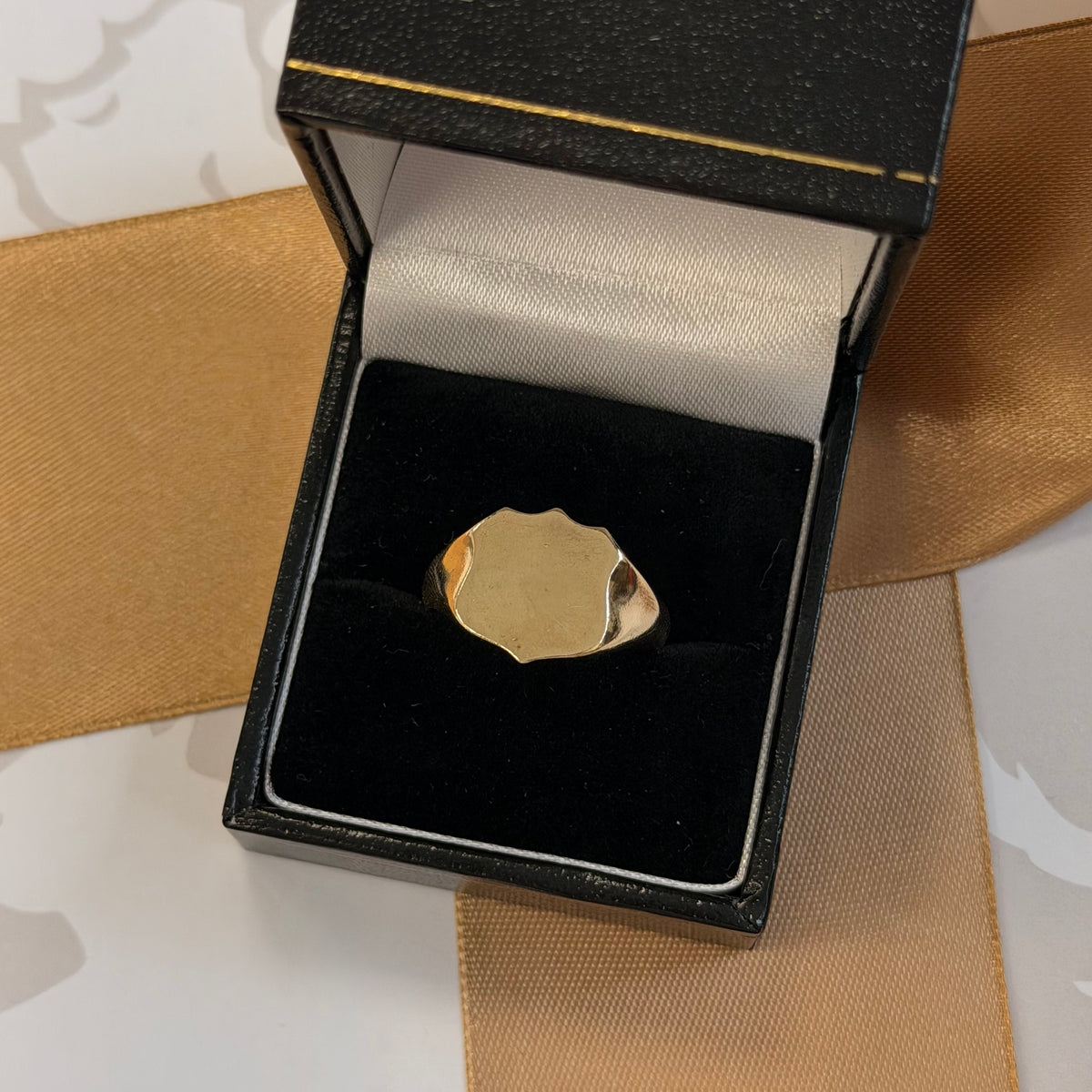9ct Yellow Gold Shield Signet Ring