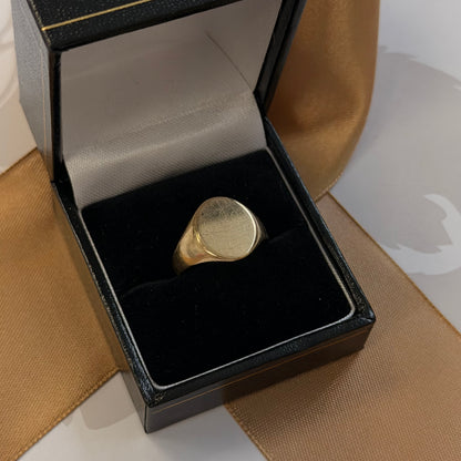 9ct Yellow Gold Oval Signet Ring