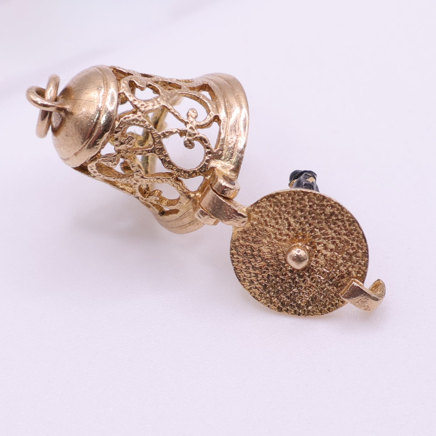 Second Hand 9ct Yellow Gold Opening Bell Charm