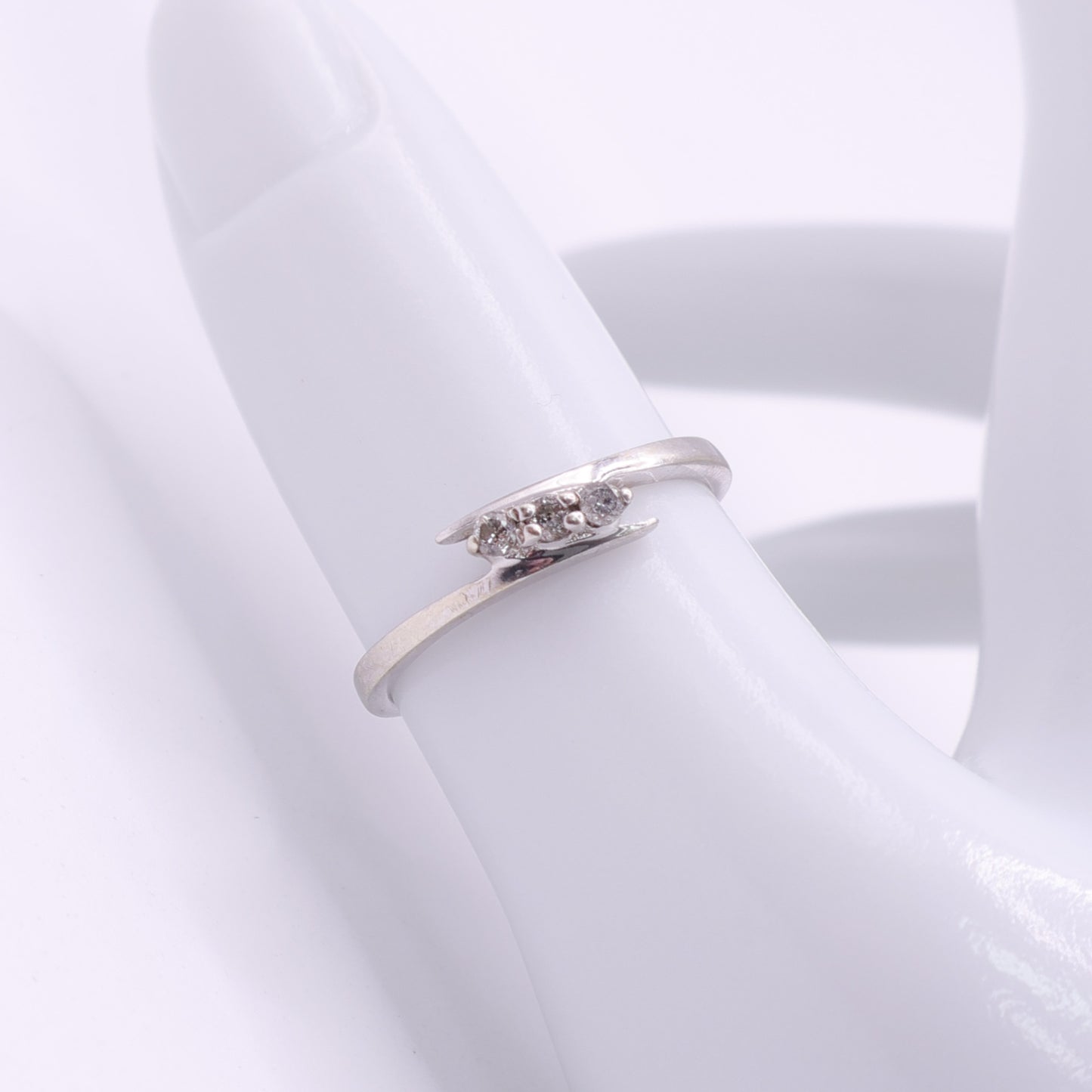 9ct White Gold Diamond Trilogy Curved Detail Ring