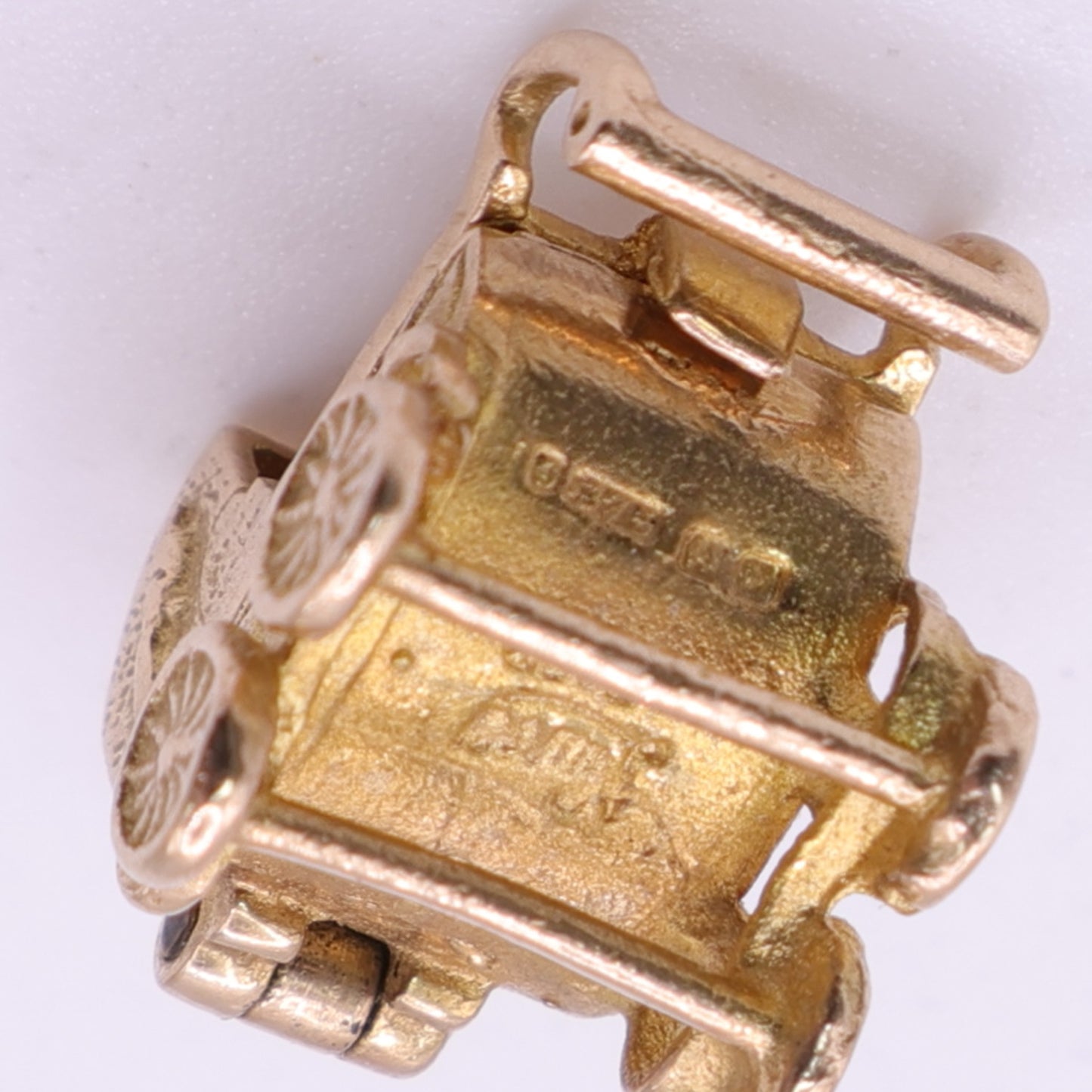 Second Hand 9ct Yellow Gold Opening Pram Charm
