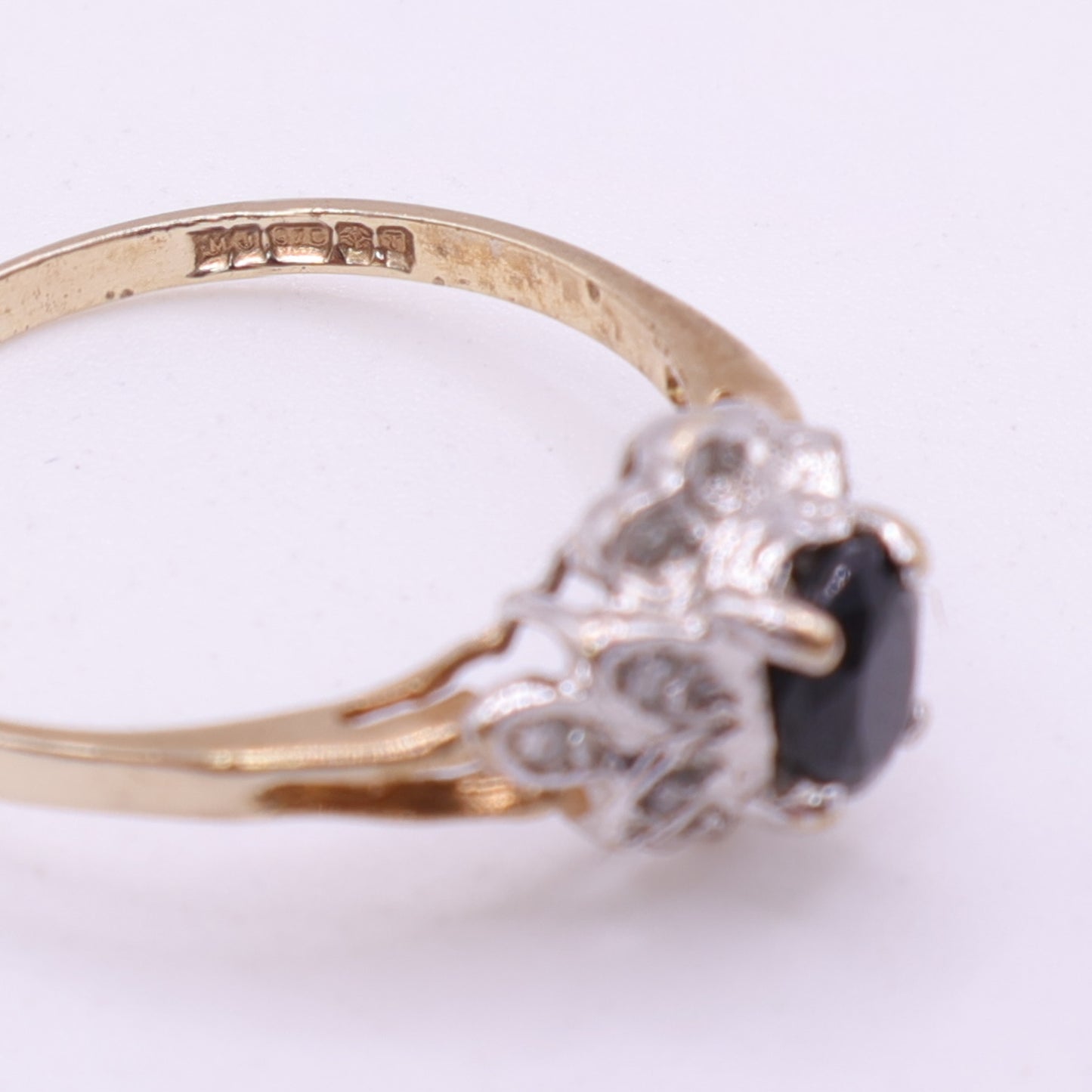9ct Yellow Gold Sapphire Cluster Ring