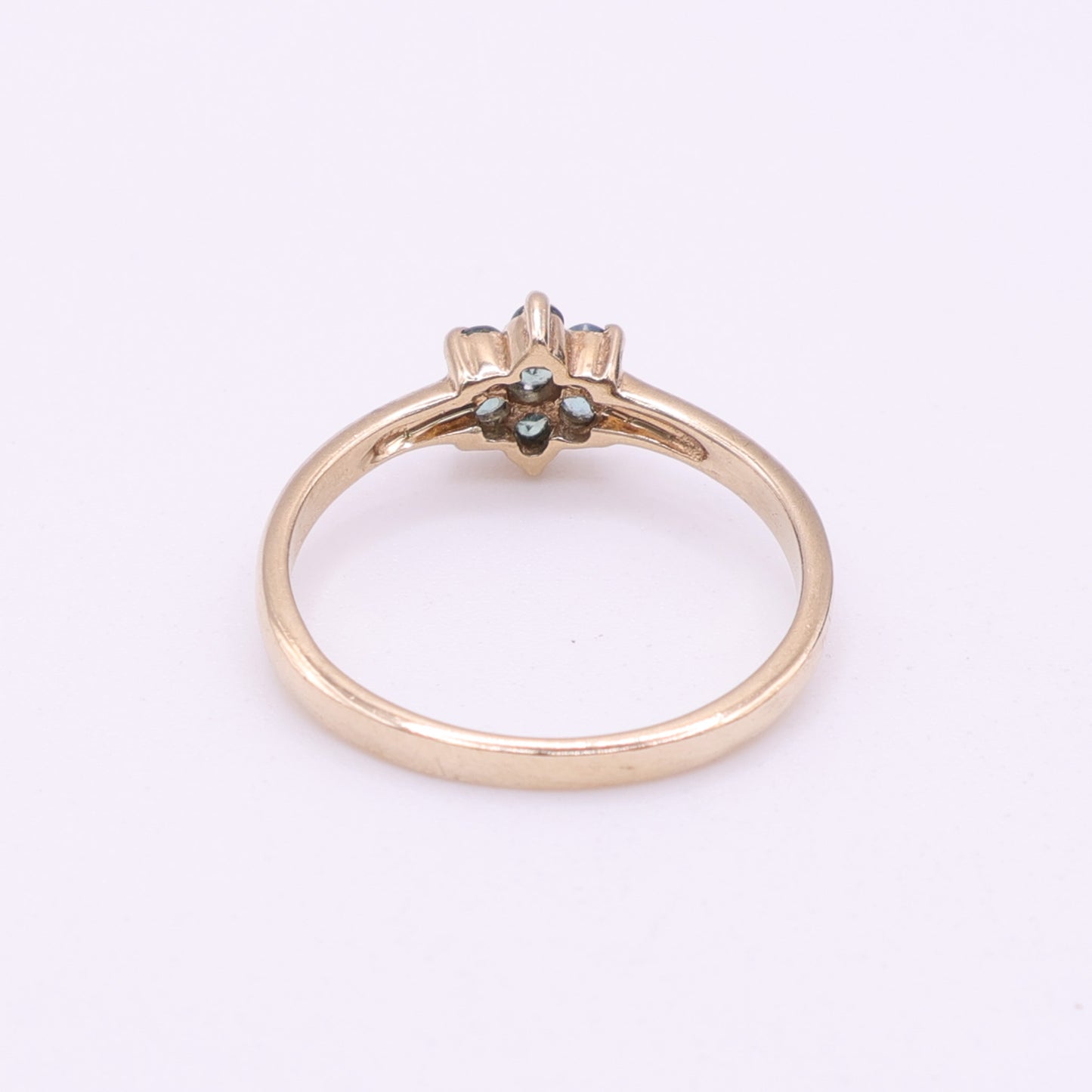 Second-Hand 9ct Yellow Gold Green Stone Cluster Ring