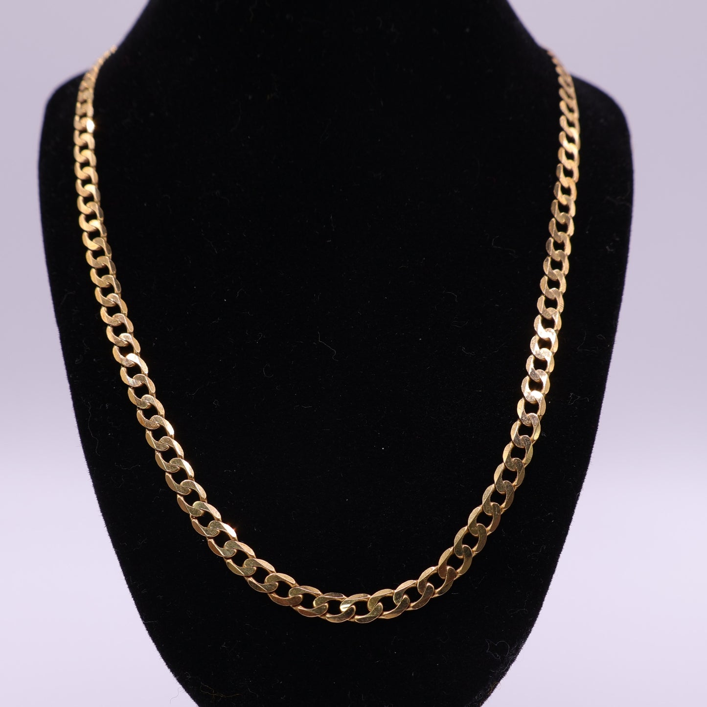 9ct Yellow Gold Curb Chain - 19 Inch