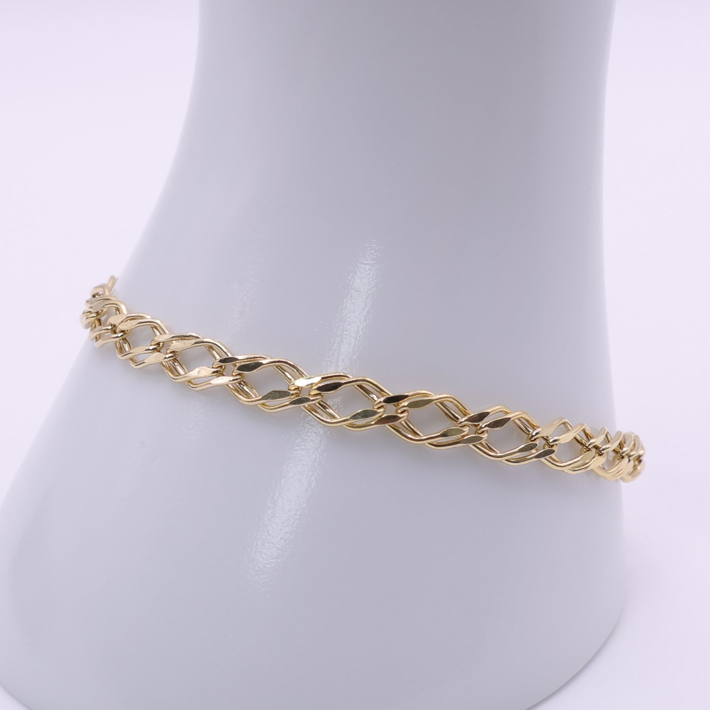 Second Hand 9ct Yellow Gold Fancy Twist Link Bracelet