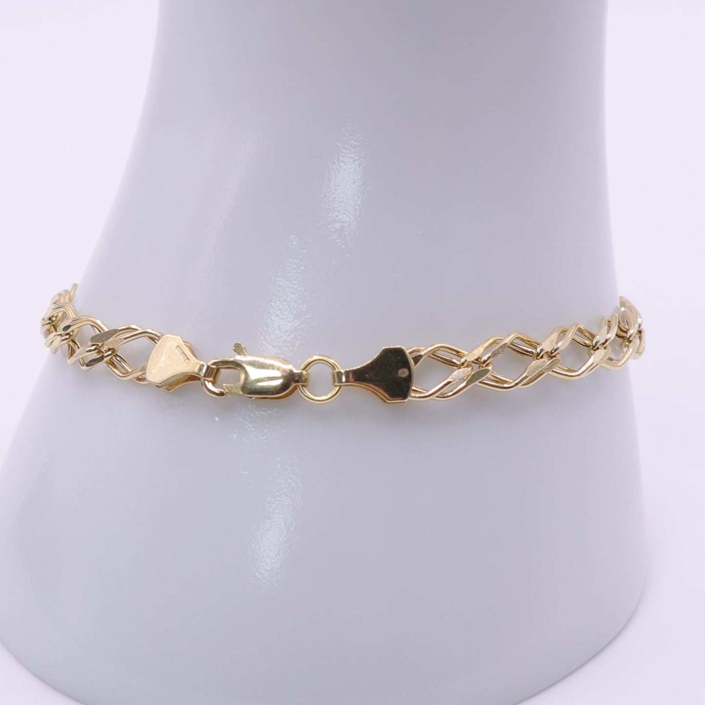 Second Hand 9ct Yellow Gold Fancy Twist Link Bracelet