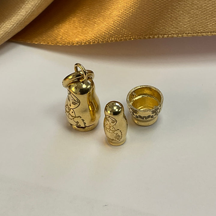 18ct Yellow Gold Russian Doll Opening Charm