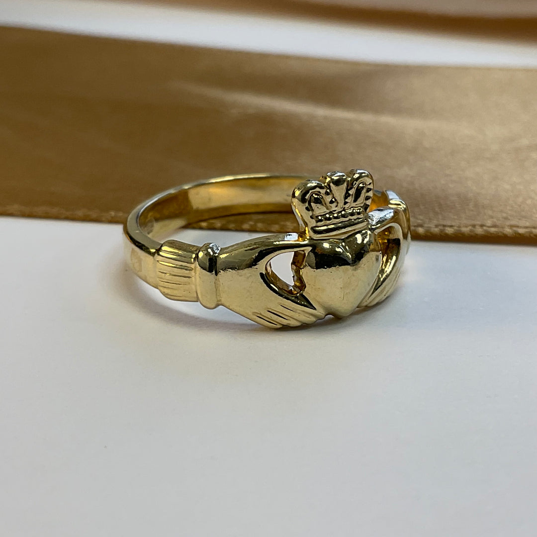 9ct Yellow Gold Claddagh Ring