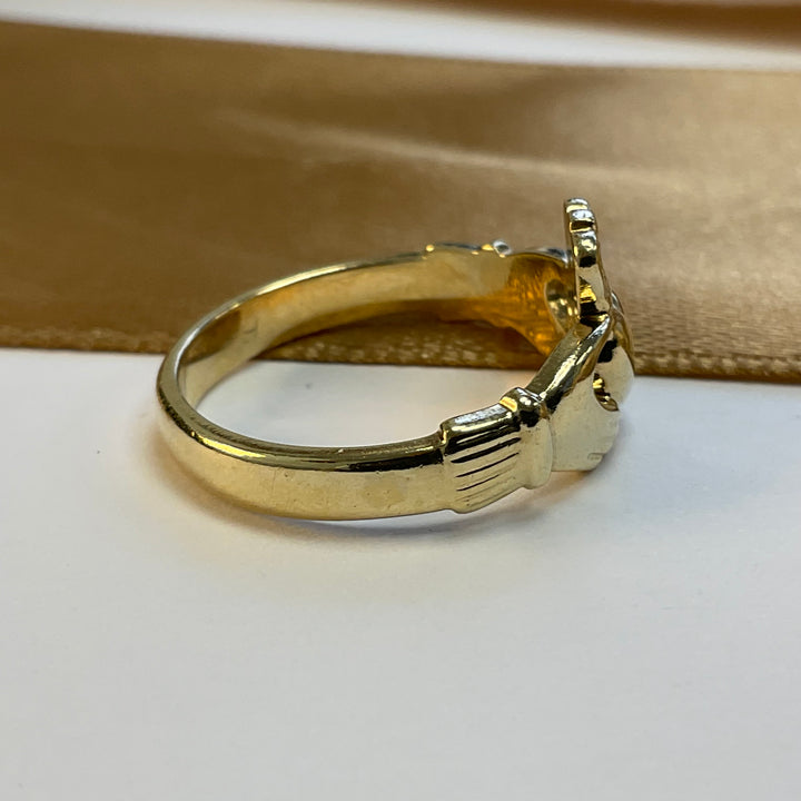 9ct Yellow Gold Claddagh Ring