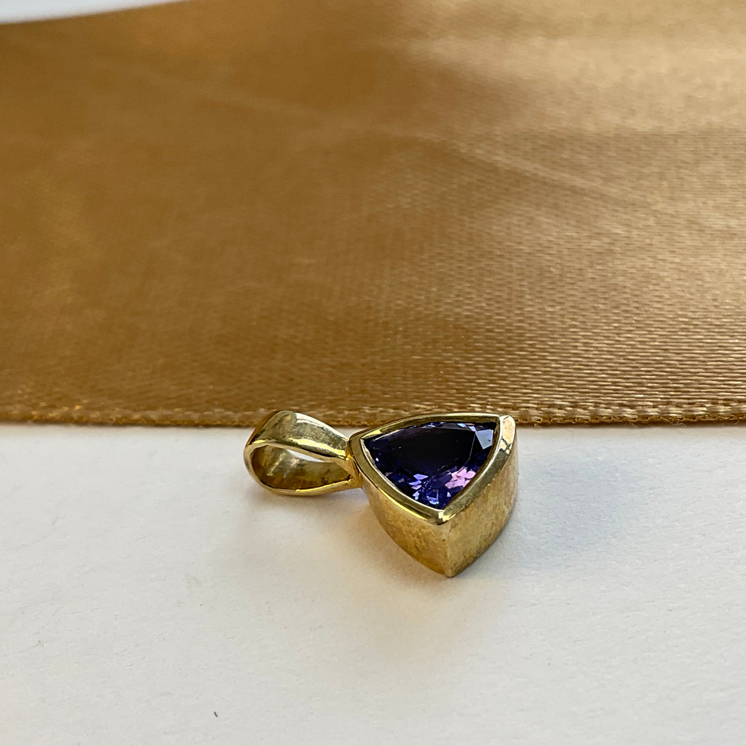 9ct Yellow Gold Trillion Shaped Tanzanite Pendant