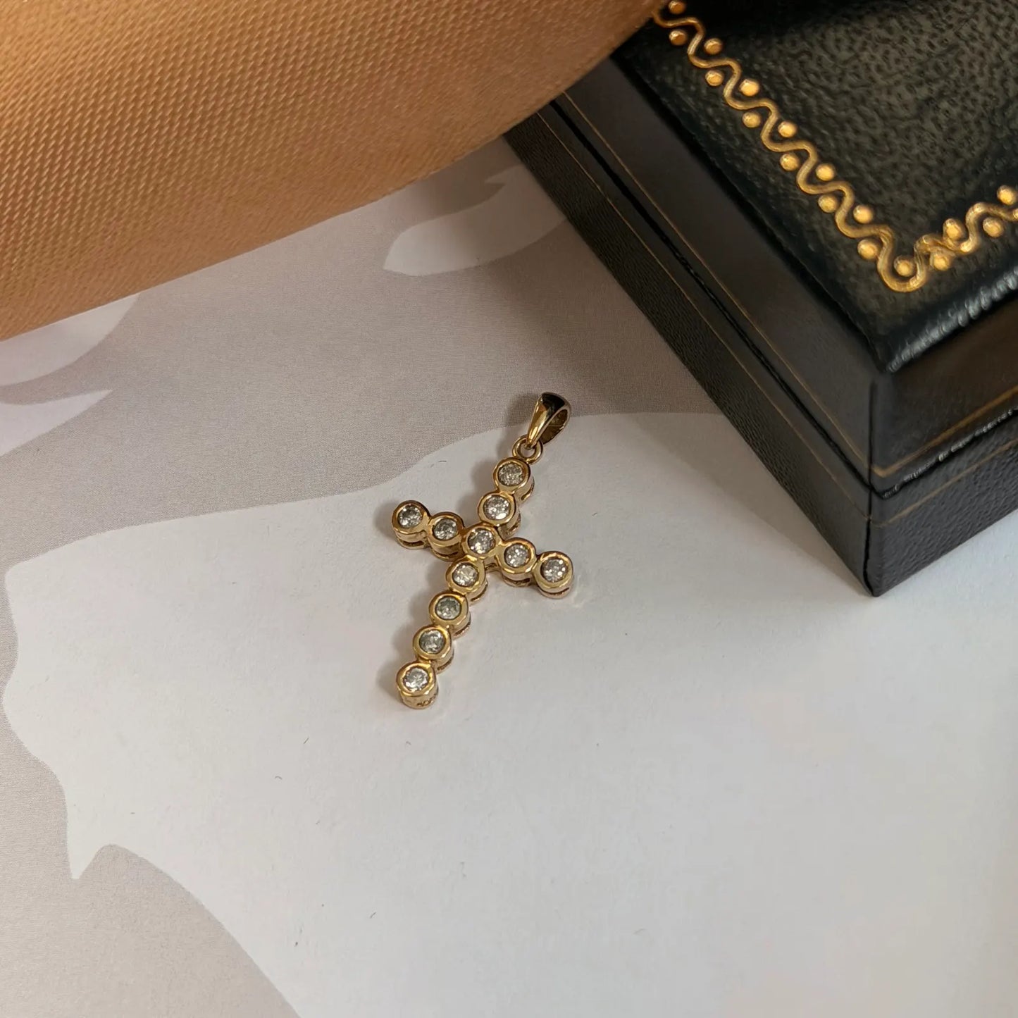 9ct Yellow Gold Diamond Cross Pendant 25mm