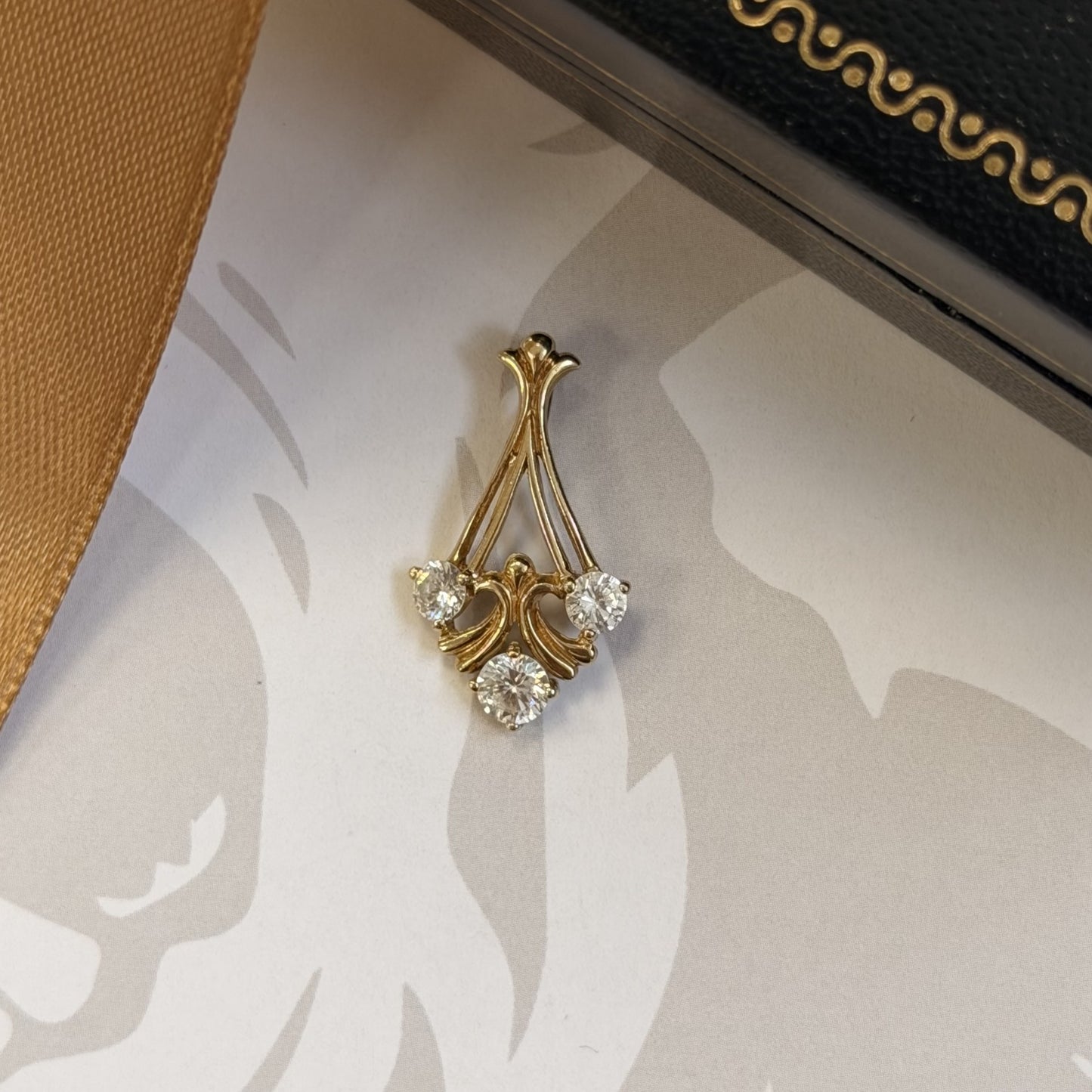 9ct Gold Three-Stone CZ Pendant