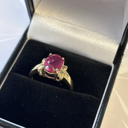 9ct Yellow Gold Rubellite Oval-Cut Dress Ring