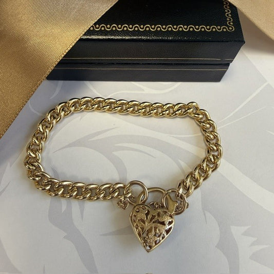 9ct Gold Charm Bracelet - 7 Inch