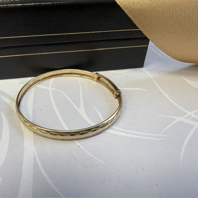 9ct Yellow Gold Baby Bangle Expandable - 1.5 Inch