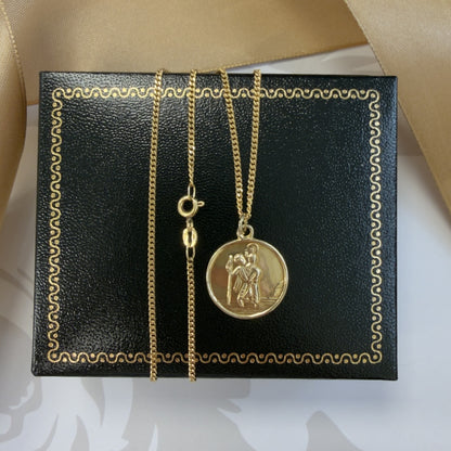 9ct Yellow Gold St Christopher Pendant & Chain - 18 Inch