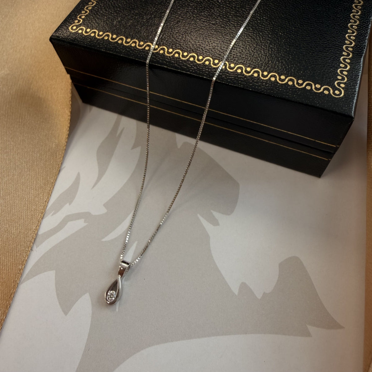 9ct White Gold Diamond Teardrop Pendant & Chain - 16 Inch
