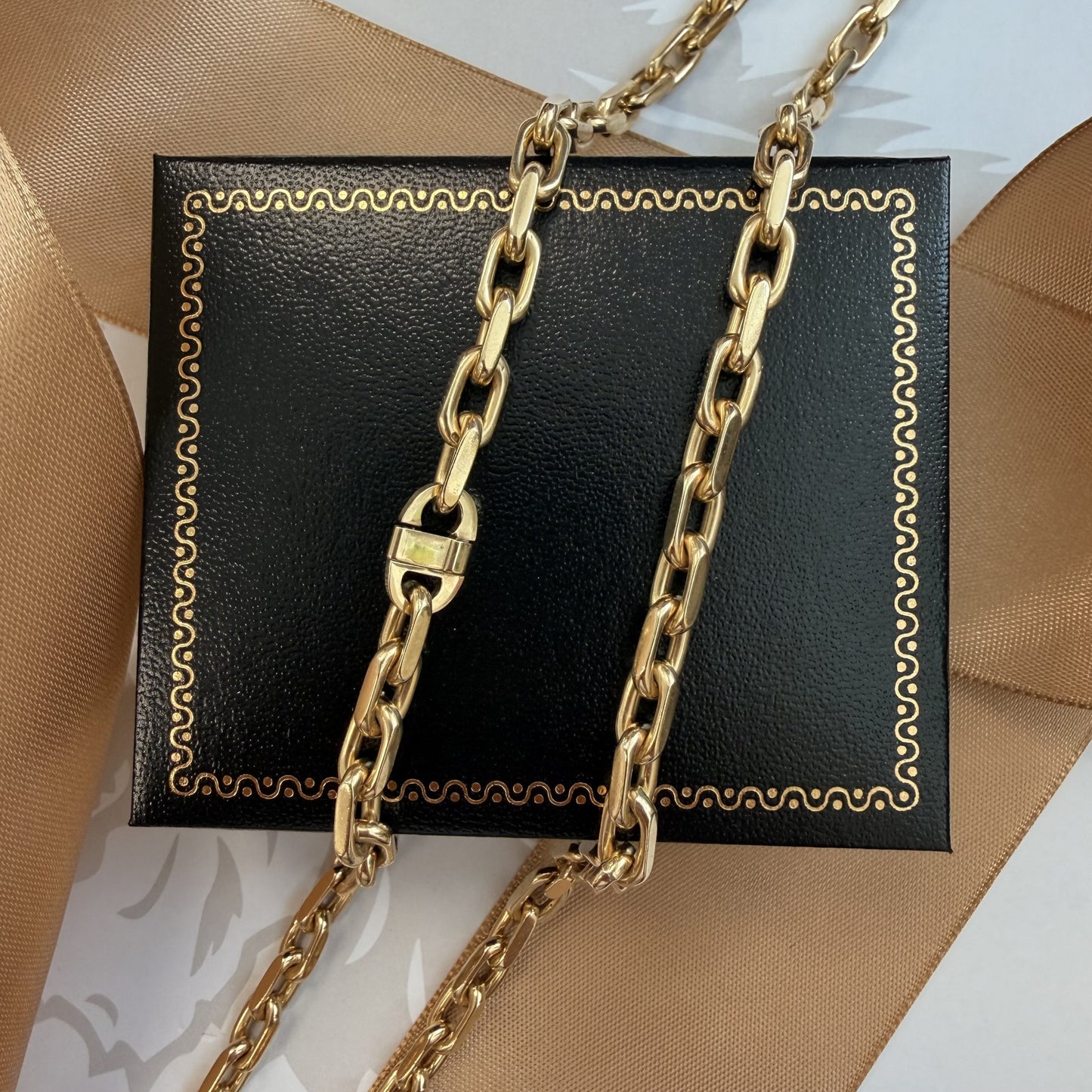 9ct Yellow Gold Fancy Link Chain - 30 Inch