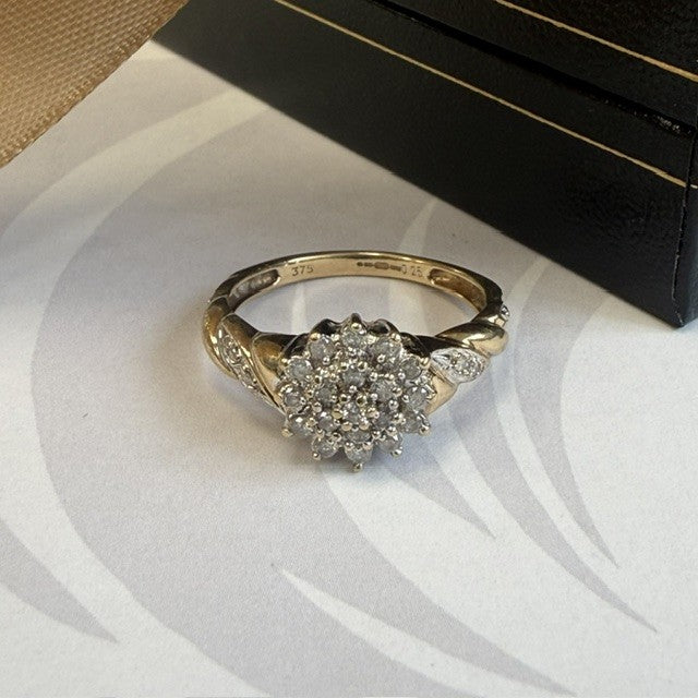 9ct Yellow Gold Diamond Cluster RIng