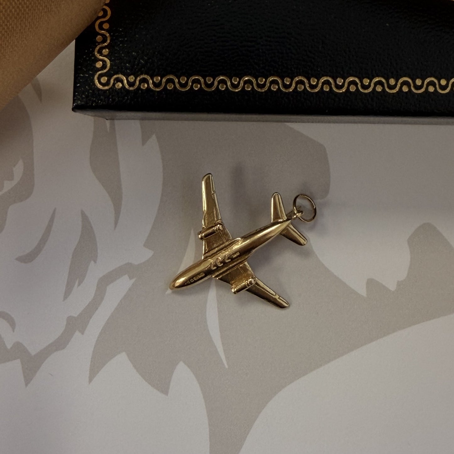 Vintage 9ct Yellow Gold Aeroplane Pendant