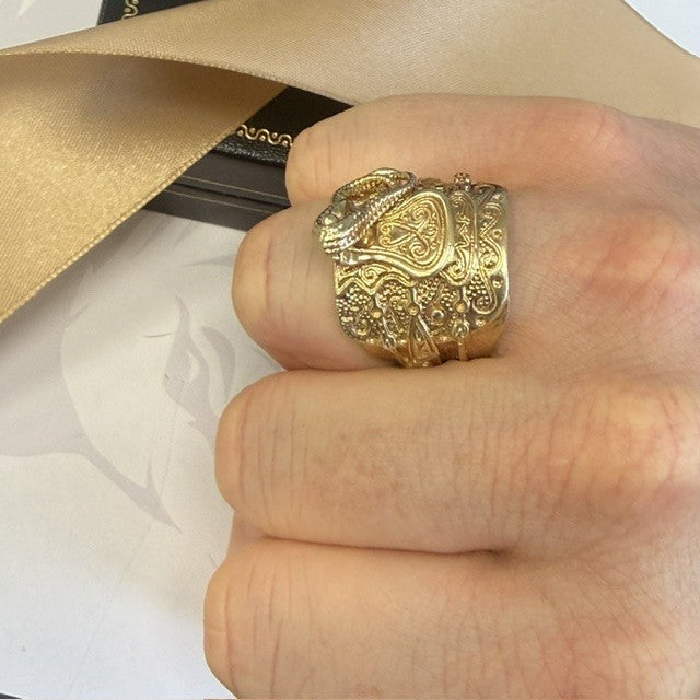 9ct Gold Saddle Ring Solid Gold Gents Patterned Saddle