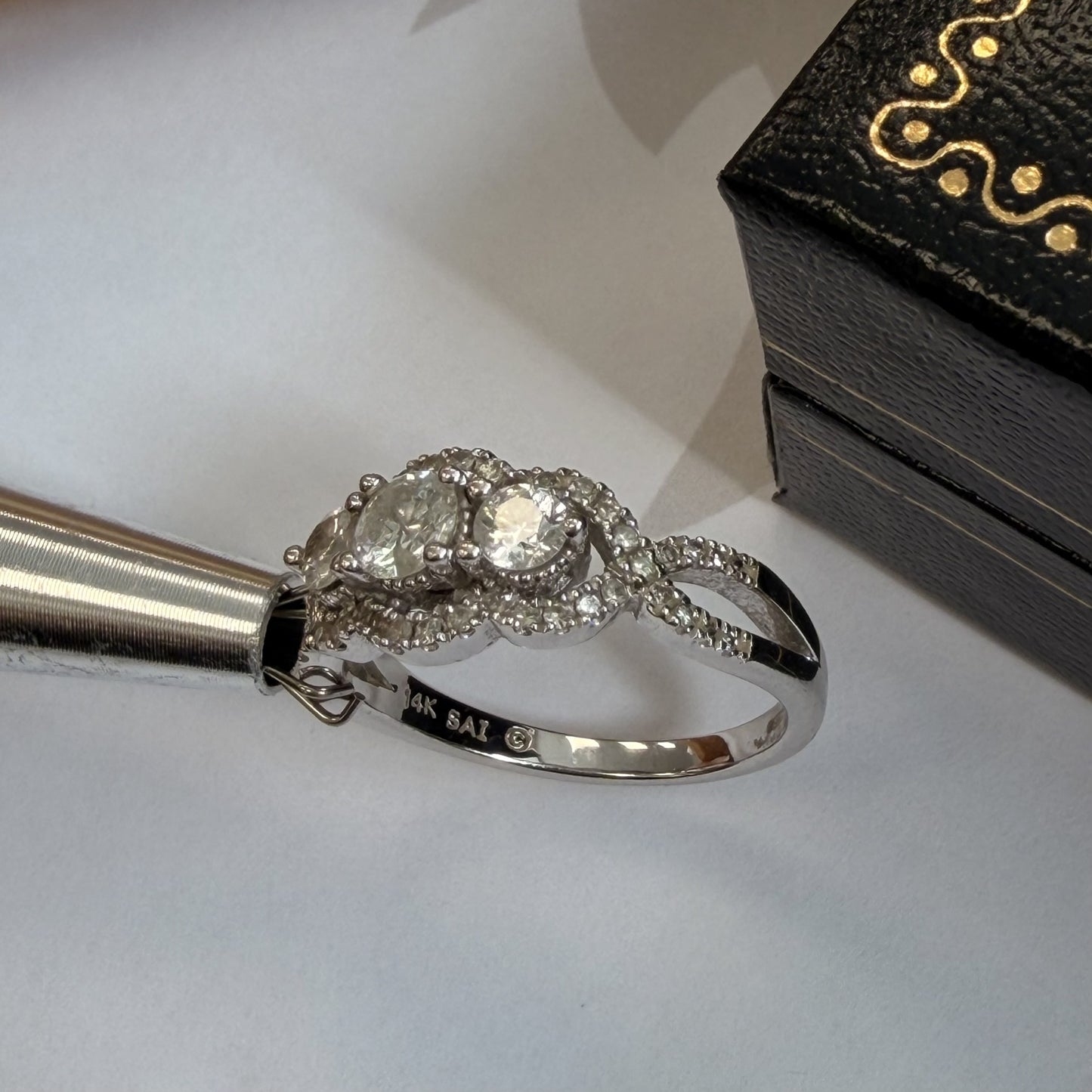 14ct White Gold 0.97ct Diamond Cluster Ring