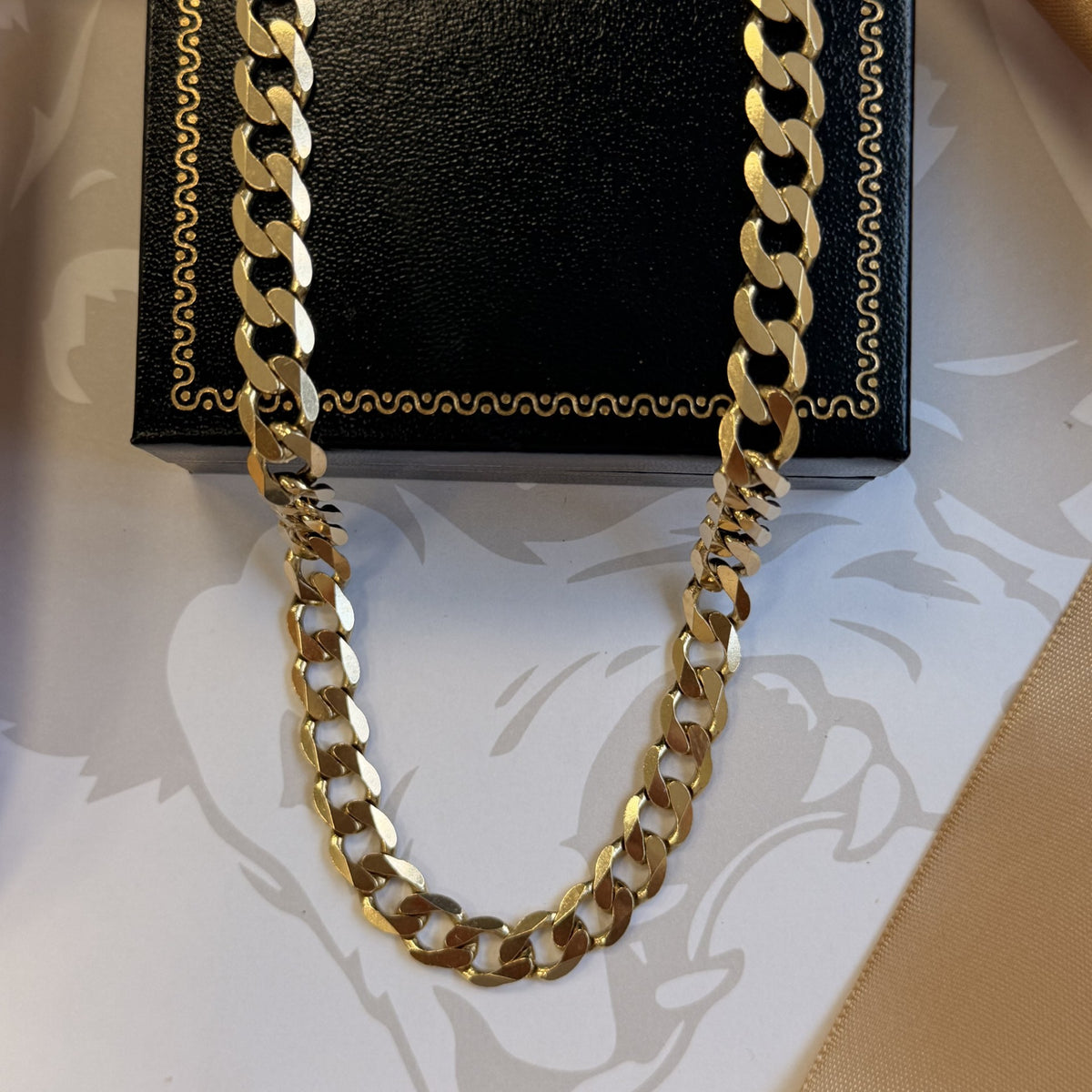 9ct Yellow Gold Heavy Curb Chain - 22 Inch