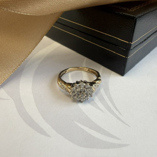 9ct Yellow Gold Diamond Cluster RIng