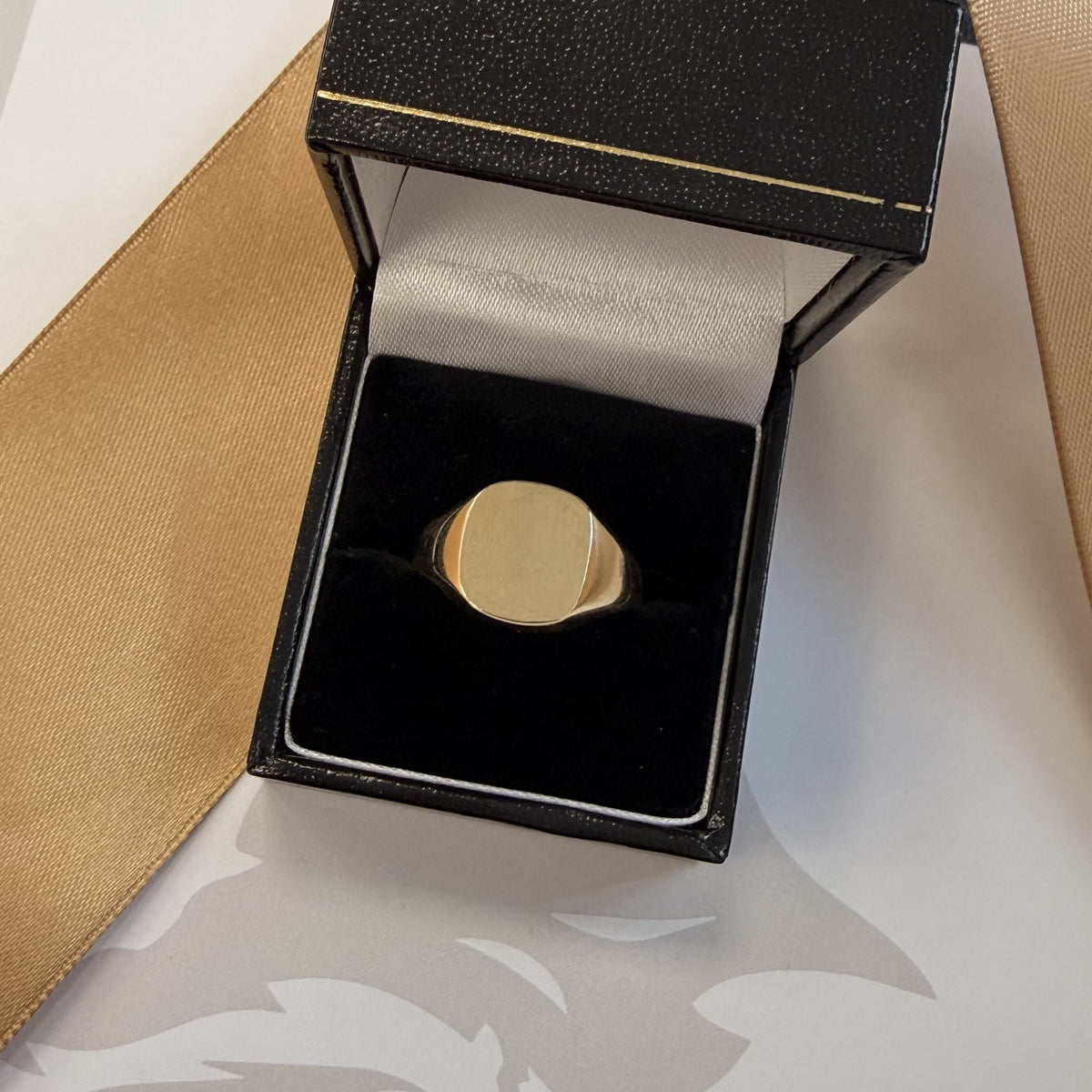 9ct Yellow Gold Cushion Signet Ring