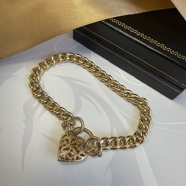 9ct Gold Charm Bracelet - 7 Inch