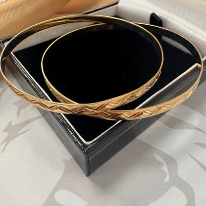 9ct Yellow Gold Set of Two Detailed Bangles
