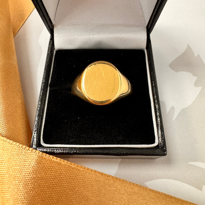 18ct Yellow Gold Solid Oval Signet Ring