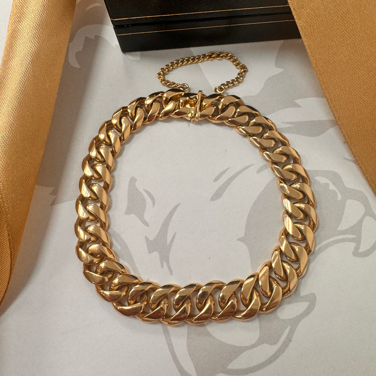 18ct Yellow Gold Solid Curb Bracelet with Safety Chain
